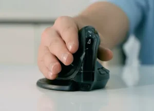 DELUX Seeker Ergonomic Wireless Mouse
